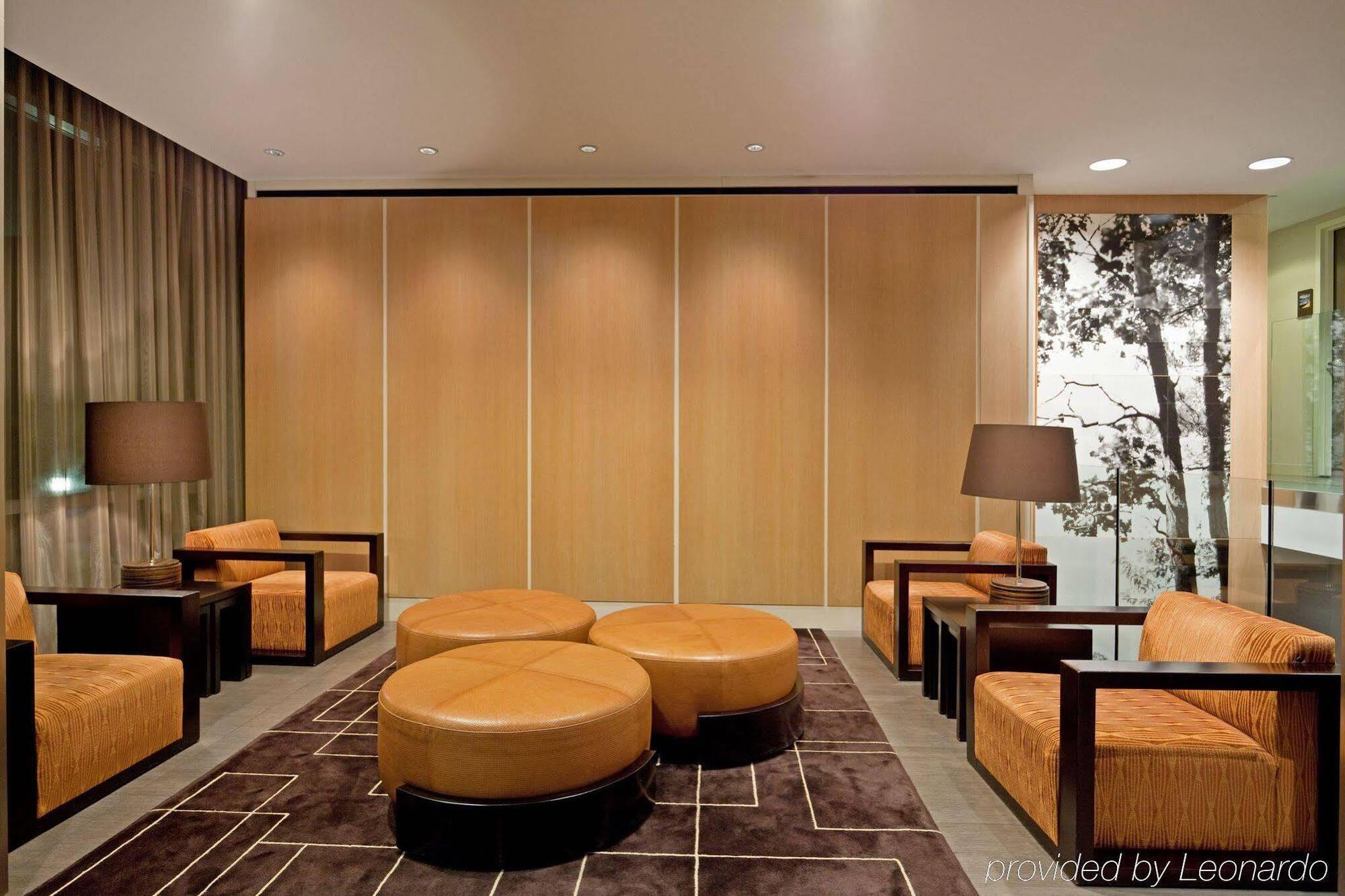 Hotel Indigo Boston - Newton Riverside Экстерьер фото