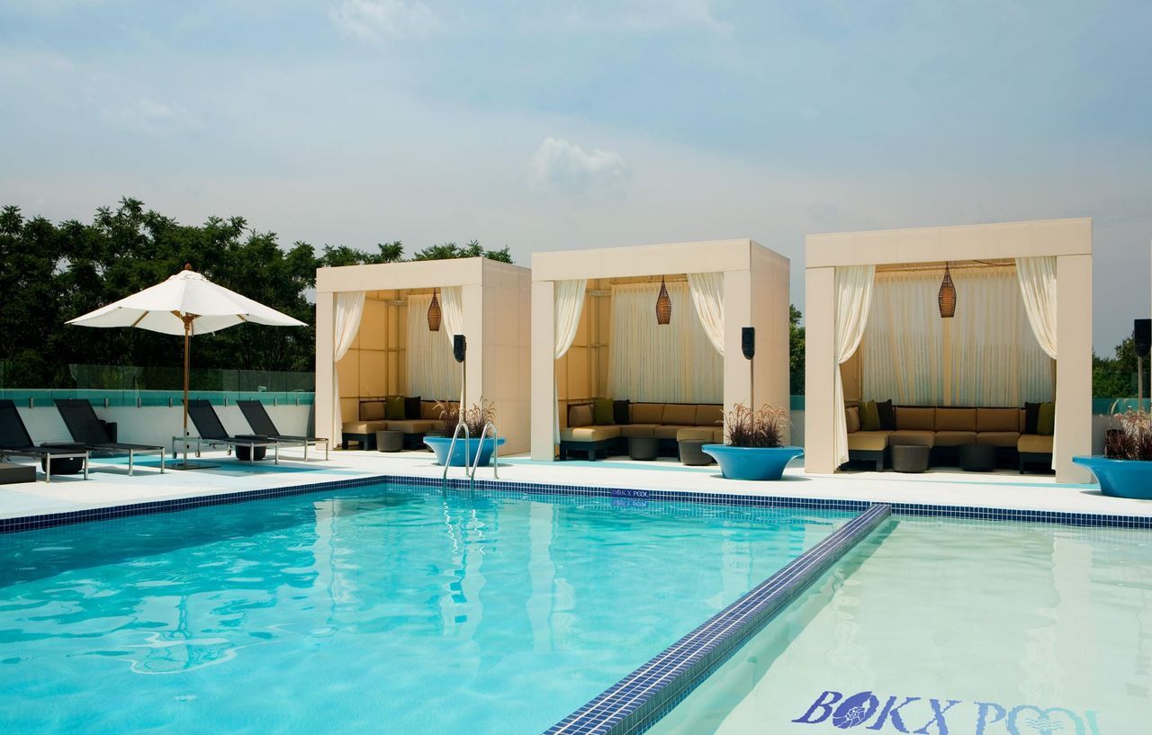 Hotel Indigo Boston - Newton Riverside Экстерьер фото
