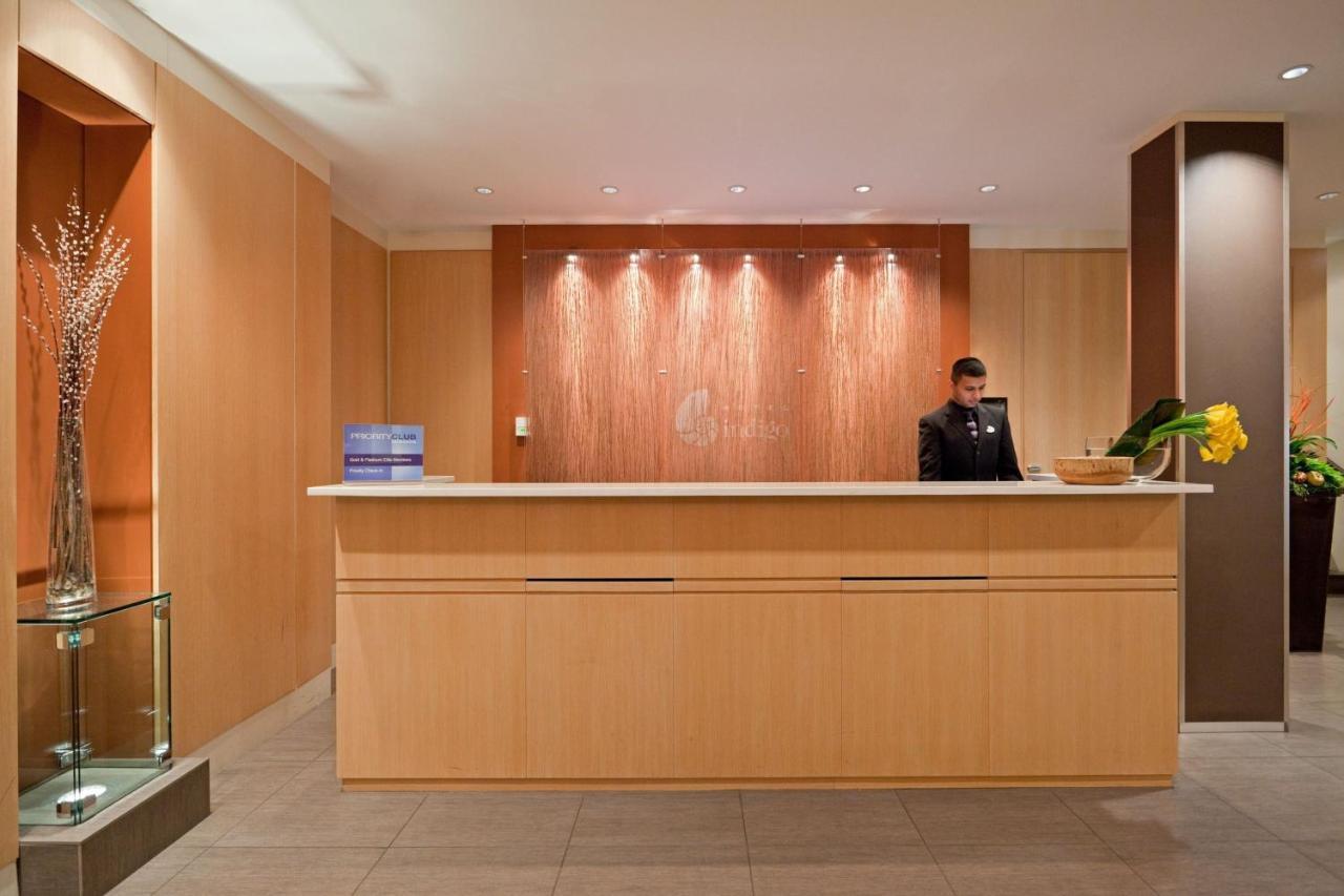 Hotel Indigo Boston - Newton Riverside Экстерьер фото